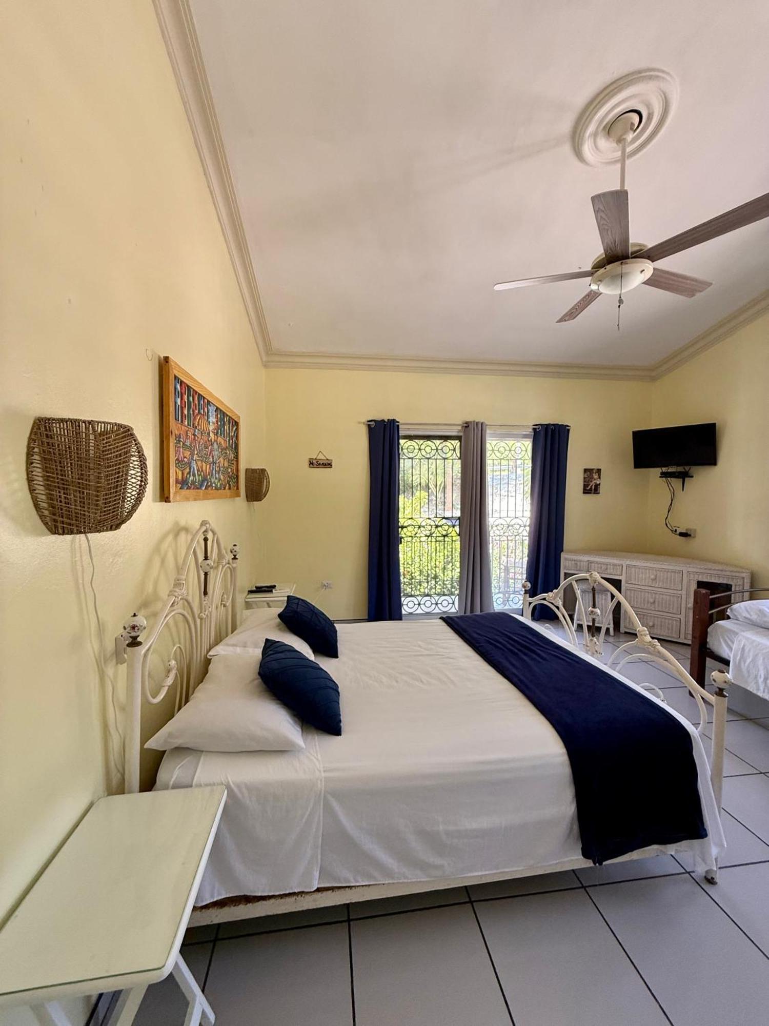 Hotel Al Mare Barahona Extérieur photo