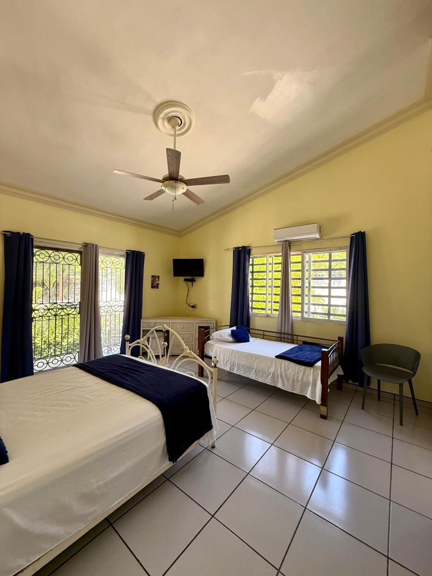 Hotel Al Mare Barahona Extérieur photo